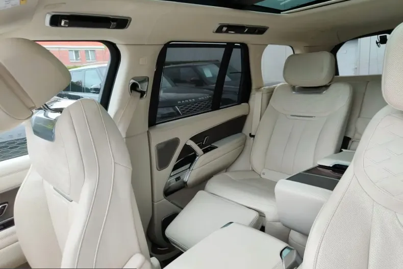 Land Rover Range Rover din 2023 cu 99.000 km - oferta LAN218854 - foto 10