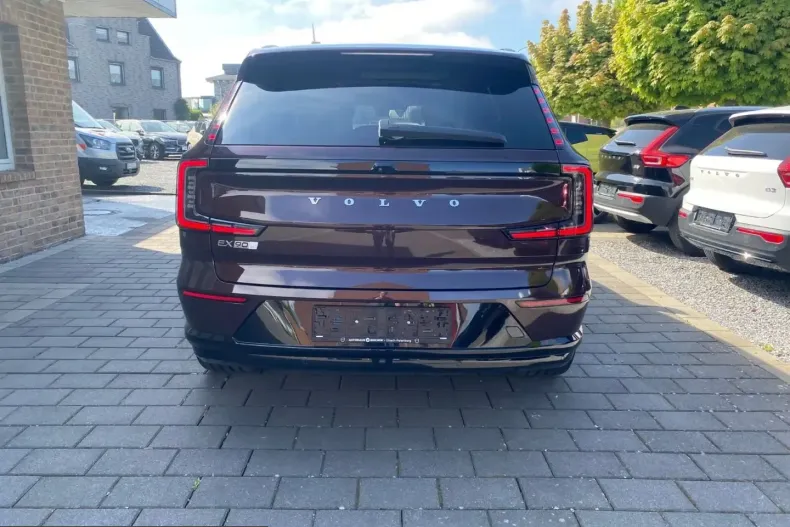 Volvo EX90 din 2024 cu 19.928 km - oferta VOL218859 - foto 4