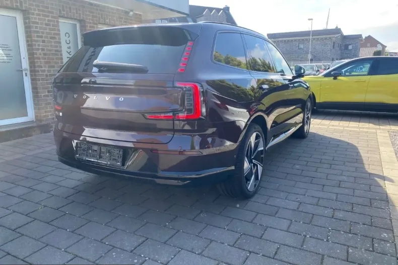 Volvo EX90 din 2024 cu 19.928 km - oferta VOL218859 - foto 5