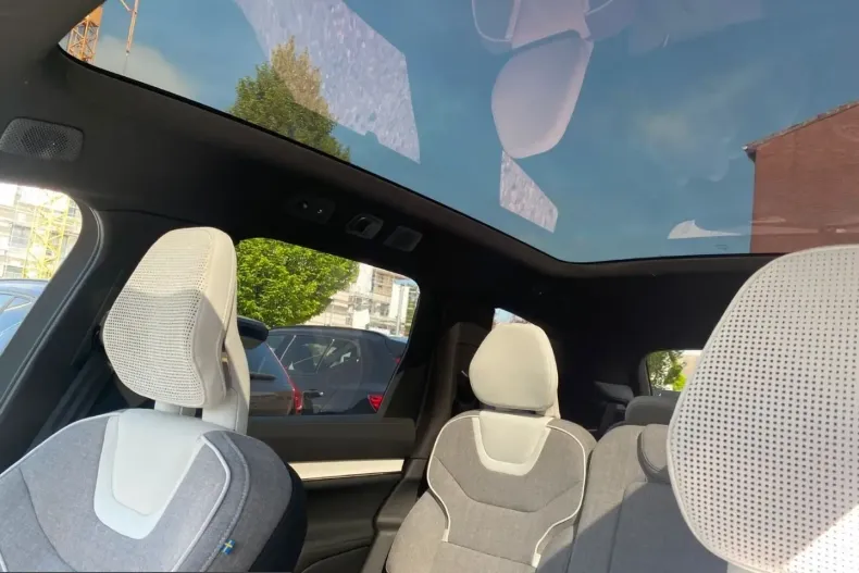 Volvo EX90 din 2024 cu 19.928 km - oferta VOL218859 - foto 13