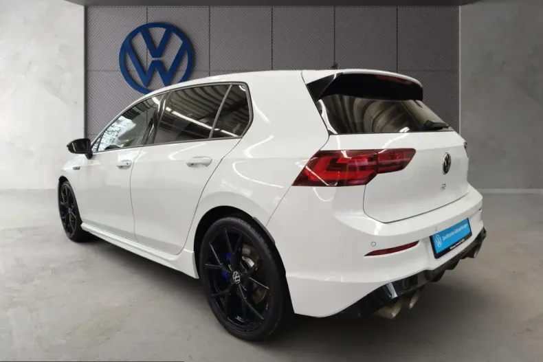 Volkswagen Golf din 2023 cu 17.494 km - oferta VOL218860 - foto 2