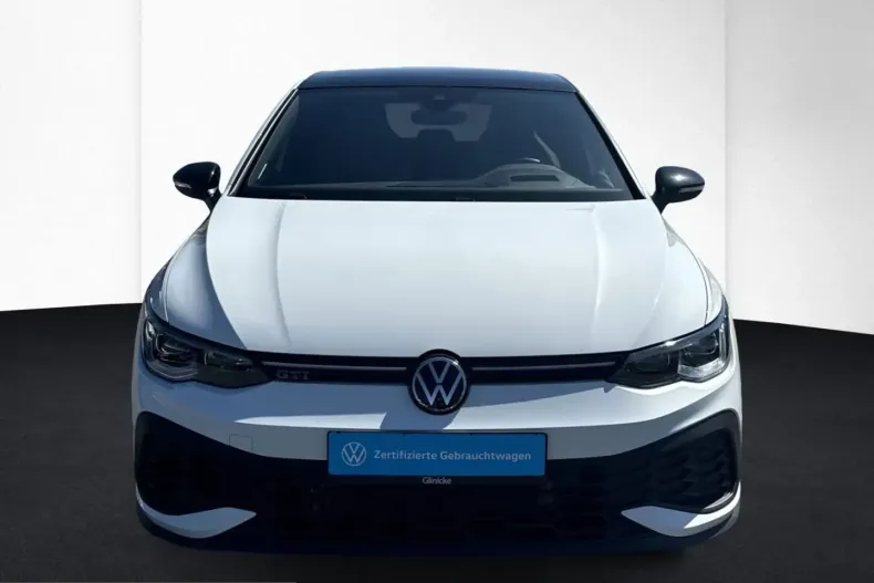Volkswagen Golf din 2024 cu 21.749 km - oferta VOL218861 - foto 1