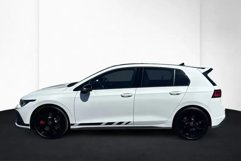 Volkswagen Golf din 2024 cu 21.749 km - oferta VOL218861 - foto 2