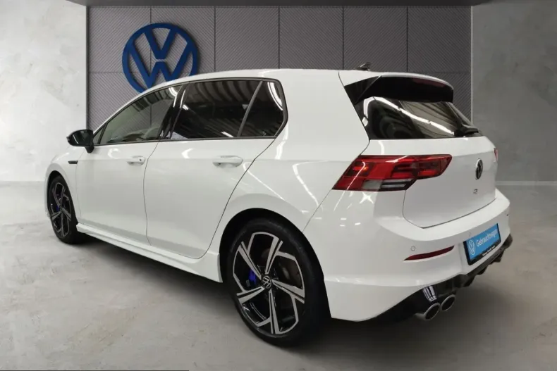 Volkswagen Golf din 2023 cu 20.846 km - oferta VOL218863 - foto 2