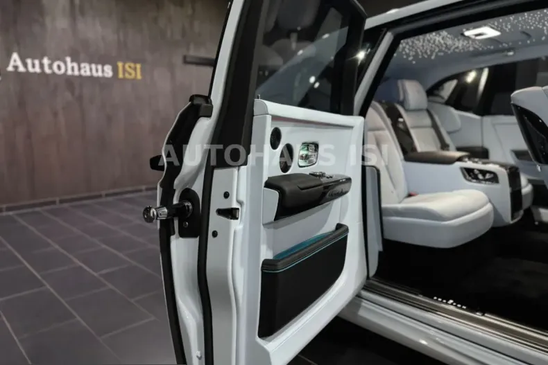 Rolls-Royce Phantom din 2023 cu 19.980 km - oferta ROL218870 - foto 37