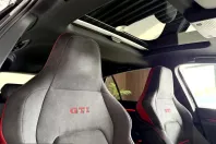 Volkswagen Golf din 2023 cu 15.573 km - oferta VOL218879 - foto 8