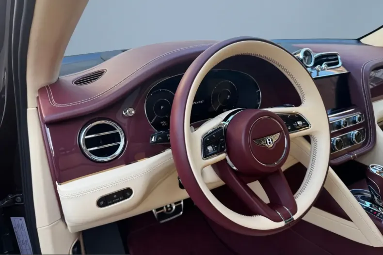 Bentley Bentayga din 2025 cu 9.800 km - oferta BEN218885 - foto 11