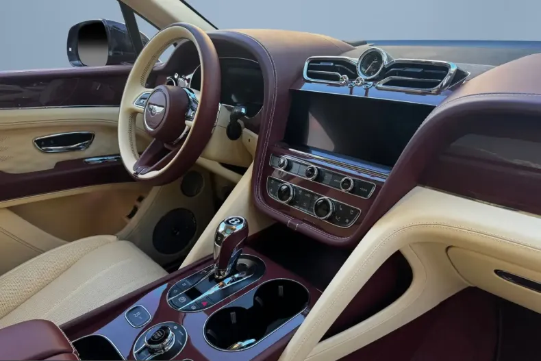 Bentley Bentayga din 2025 cu 9.800 km - oferta BEN218885 - foto 19