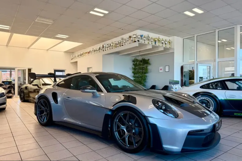 Porsche 992 din 2024 cu 7.489 km - oferta POR218888 - foto 1
