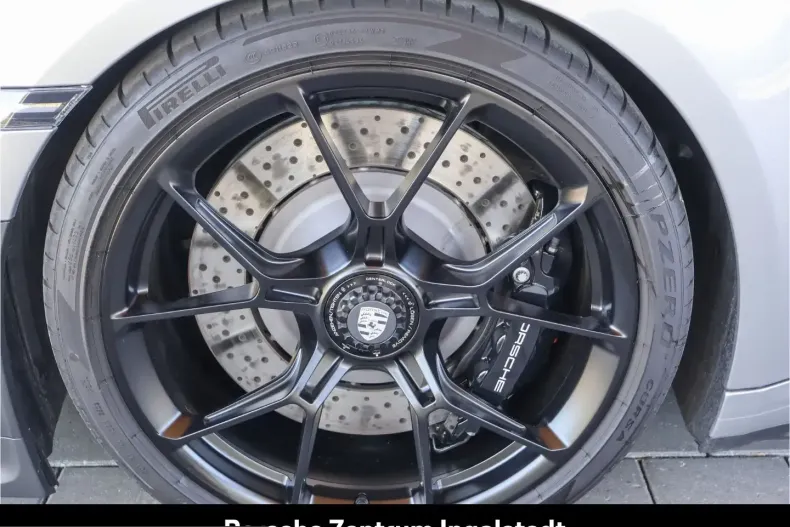 Porsche 992 din 2023 cu 5.300 km - oferta POR218890 - foto 6