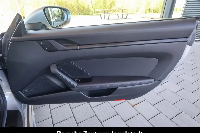 Porsche 992 din 2023 cu 5.300 km - oferta POR218890 - foto 28