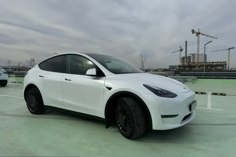 Tesla Model Y din 2022 cu 48.400 km - oferta TES218903 - foto 6