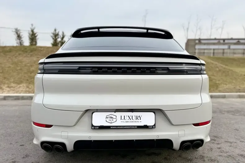 Porsche Cayenne Coupe din 2024 cu 42.200 km - oferta POR218904 - foto 11