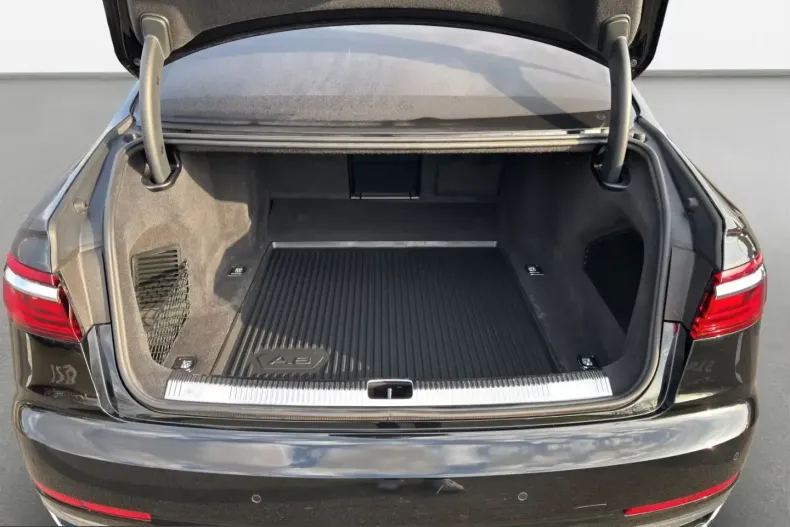 Audi A8 din 2022 cu 70.500 km - oferta AUD218905 - foto 4