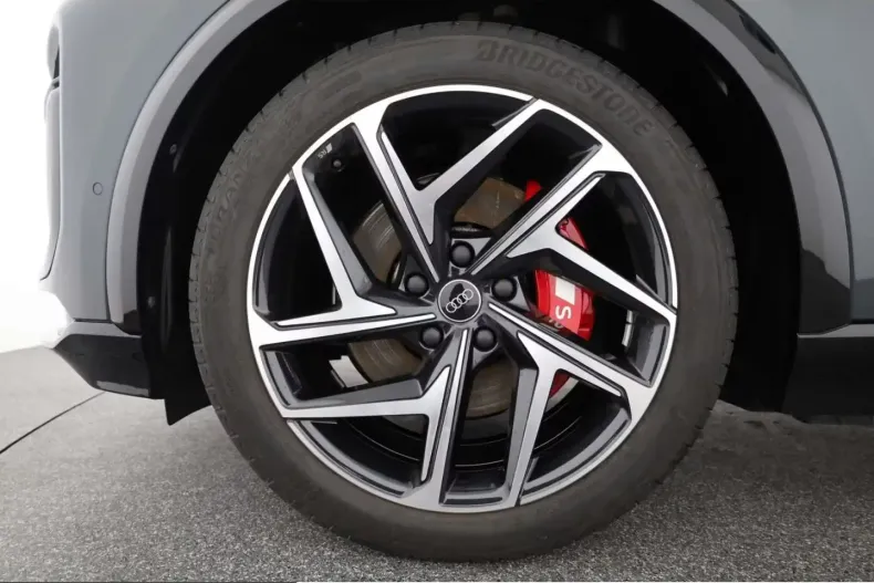Audi SQ6 e-tron din 2025 cu 11.543 km - oferta AUD218906 - foto 8