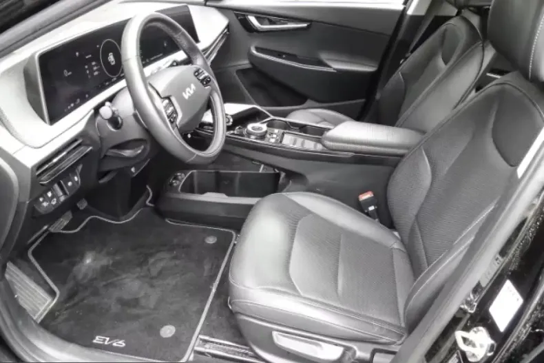 Kia EV6 din 2022 cu 46.339 km - oferta KIA218907 - foto 7