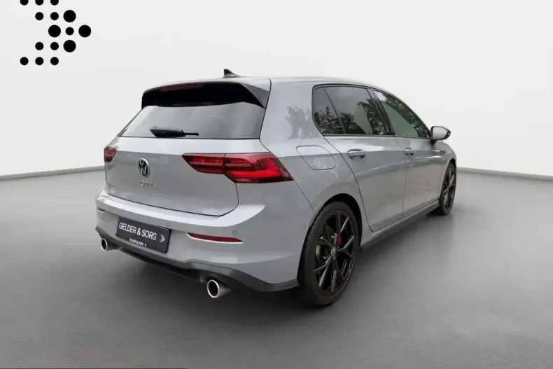 Volkswagen Golf din 2023 cu 61.590 km - oferta VOL218909 - foto 2