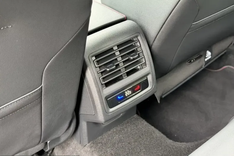 Volkswagen Golf din 2023 cu 61.590 km - oferta VOL218909 - foto 15
