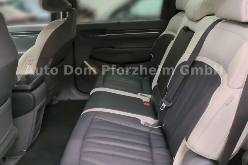 Kia EV9 din 2025 cu 16.950 km - oferta KIA218915 - foto 9