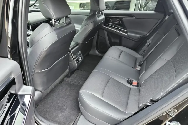 Toyota bZ4X din 2023 cu 24.150 km - oferta TOY218916 - foto 6