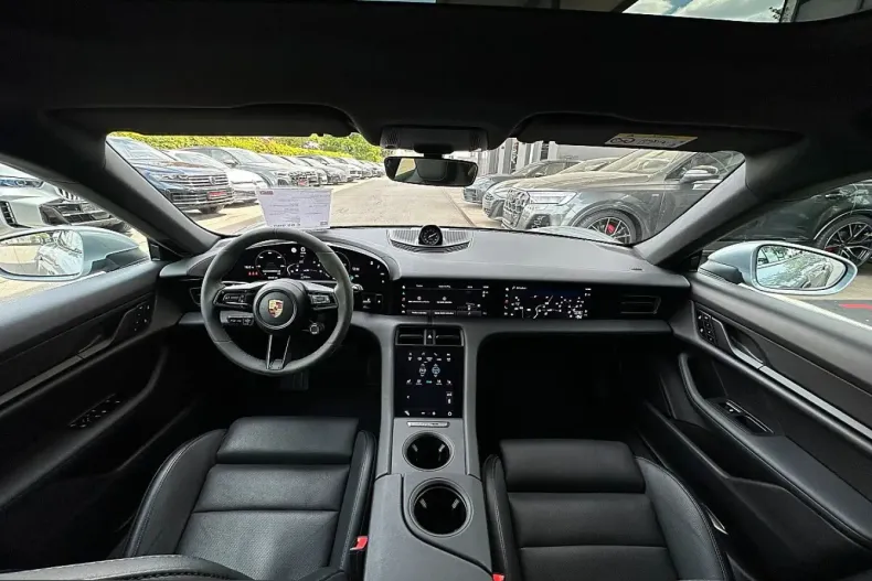 Porsche Taycan din 2022 cu 54.900 km - oferta POR218918 - foto 19