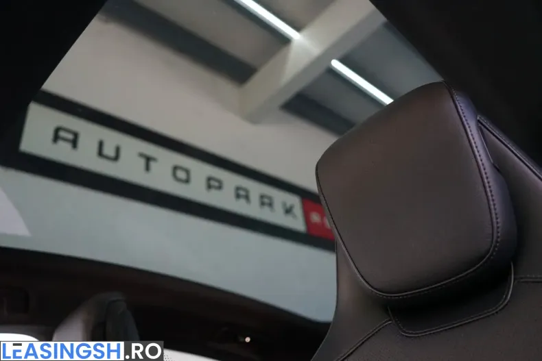 Porsche Taycan din 2023 cu 33.500 km - oferta POR218920 - foto 16