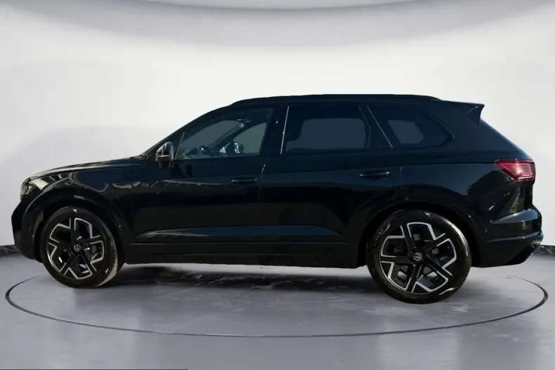 Volkswagen Touareg din 2025 cu 18.875 km - oferta VOL218931 - foto 2