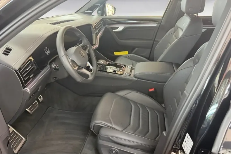 Volkswagen Touareg din 2025 cu 18.875 km - oferta VOL218931 - foto 7