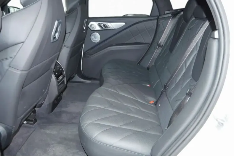 BMW X7 (Seria X) din 2024 cu 38.593 km - oferta BMW218932 - foto 11