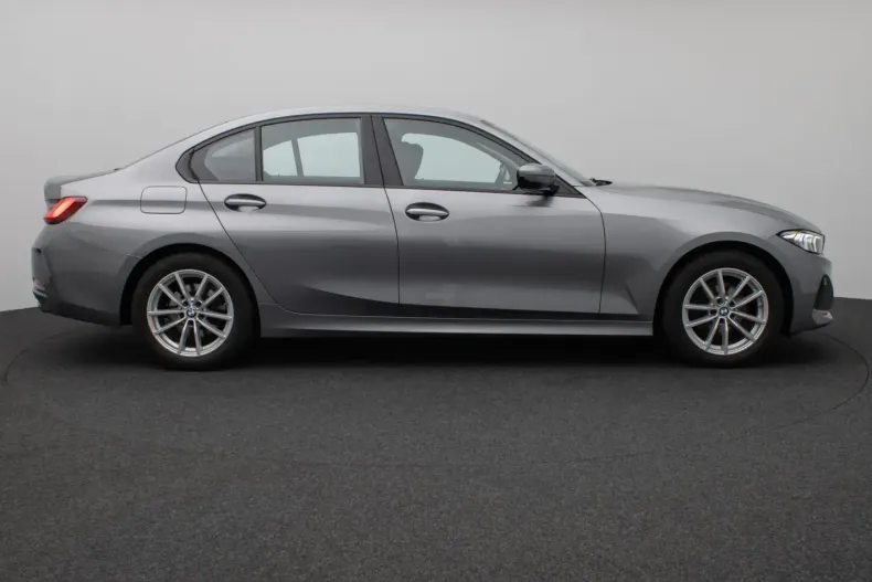 BMW 320 (Seria 3) din 2023 cu 60.761 km - oferta BMW218940 - foto 5