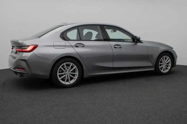 BMW 320 (Seria 3) din 2023 cu 60.761 km - oferta BMW218940 - foto 6
