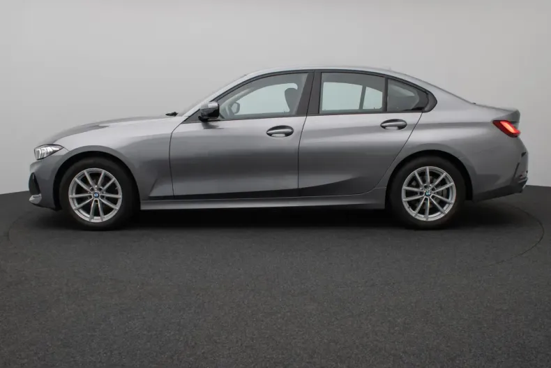 BMW 320 (Seria 3) din 2023 cu 60.761 km - oferta BMW218940 - foto 11
