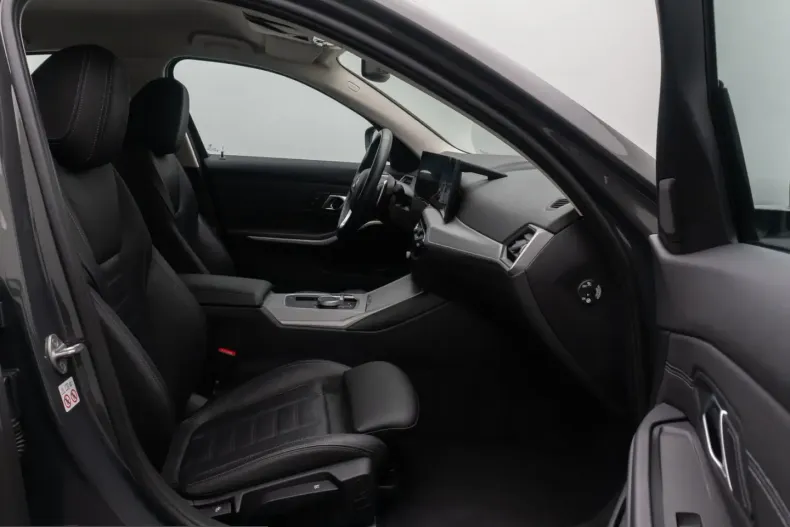 BMW 330 (Seria 3) din 2022 cu 72.563 km - oferta BMW218942 - foto 24