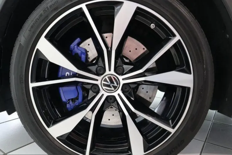 Volkswagen Tiguan din 2021 cu 103.100 km - oferta VOL218943 - foto 2