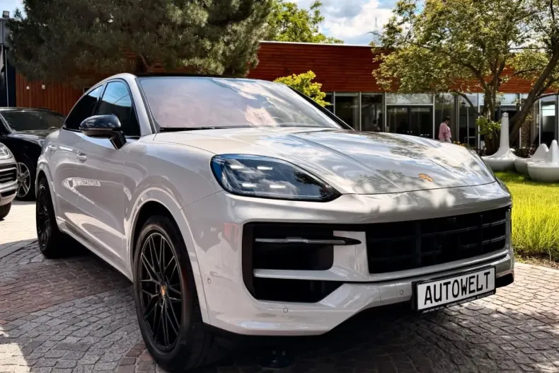 Porsche Cayenne din 2024 cu 38.000 km - oferta POR218946 - foto 1