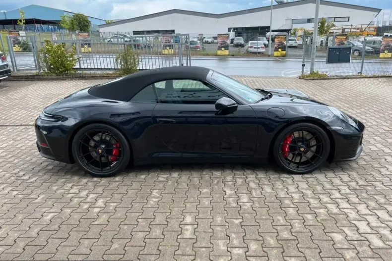 Porsche 911 din 2026 cu 5.000 km - oferta POR218951 - foto 8