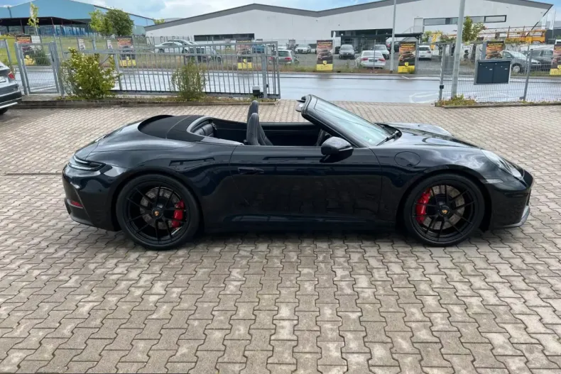 Porsche 911 din 2026 cu 5.000 km - oferta POR218951 - foto 9