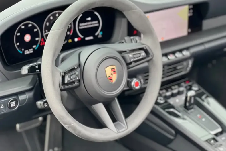 Porsche 911 din 2026 cu 5.000 km - oferta POR218951 - foto 15
