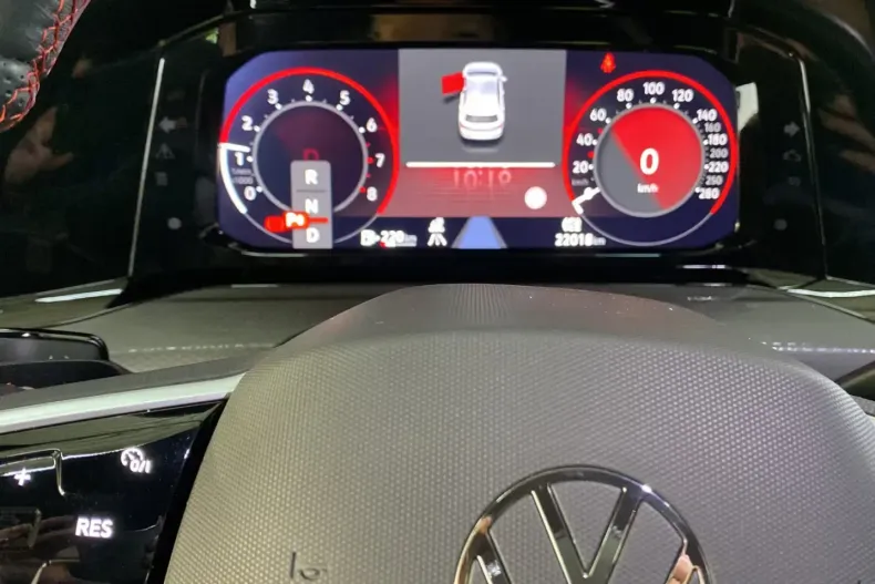 Volkswagen Golf din 2024 cu 22.012 km - oferta VOL218954 - foto 12