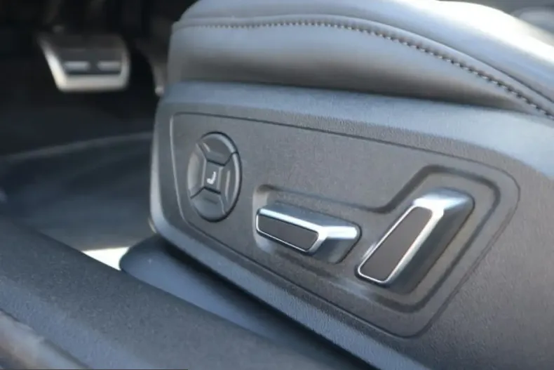 Audi A6 din 2024 cu 6.063 km - oferta AUD218958 - foto 20