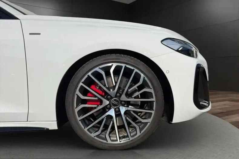 Audi A5 din 2025 cu 4.680 km - oferta AUD218961 - foto 6