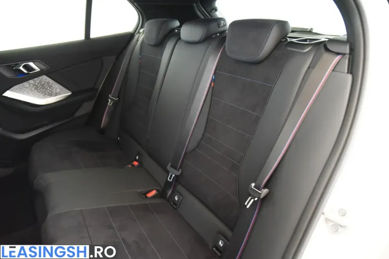 BMW 120 (Seria 1) din 2025 cu 3.500 km - oferta BMW218972 - foto 6