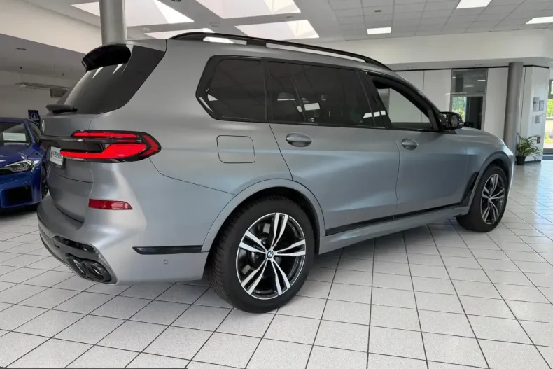 BMW X7 (Seria X) din 2024 cu 18.785 km - oferta BMW218973 - foto 4
