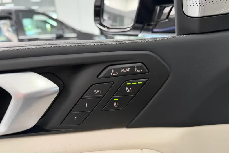 BMW X7 (Seria X) din 2024 cu 18.785 km - oferta BMW218973 - foto 9