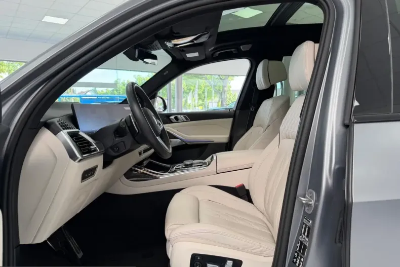 BMW X7 (Seria X) din 2024 cu 18.785 km - oferta BMW218973 - foto 11
