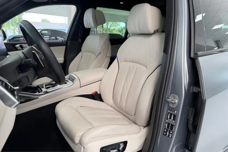 BMW X7 (Seria X) din 2024 cu 18.785 km - oferta BMW218973 - foto 12