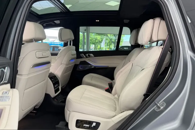BMW X7 (Seria X) din 2024 cu 18.785 km - oferta BMW218973 - foto 26