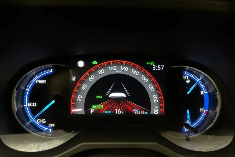 Toyota RAV4 din 2021 cu 86.575 km - oferta TOY218983 - foto 25
