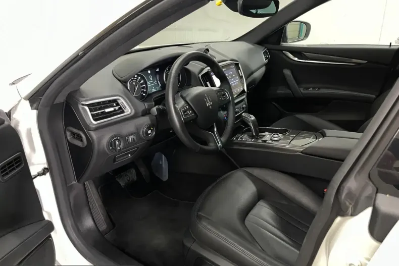 Maserati Ghibli din 2023 cu 88.425 km - oferta MAS218984 - foto 5