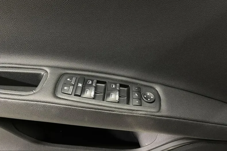 Maserati Ghibli din 2023 cu 88.425 km - oferta MAS218984 - foto 24